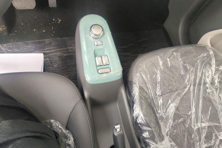 Used CHANGAN Lumin 2025 205km Refreshing Edition Interior 4