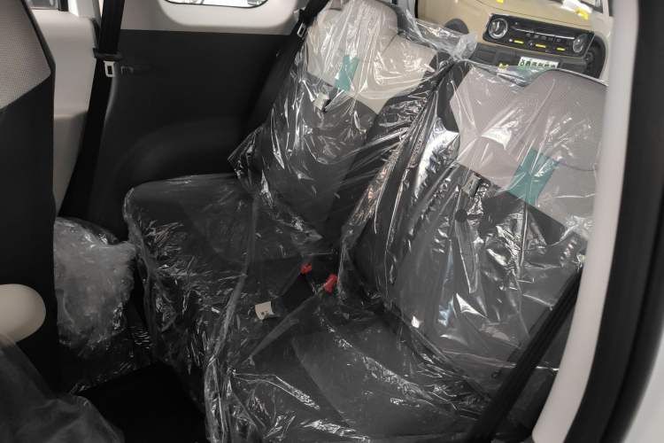 Used CHANGAN Lumin 2025 205 km Xiangqin Version Interior 4