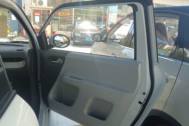 Used CHANGAN Lumin 2025 205 km Xiangqin Version Interior 5