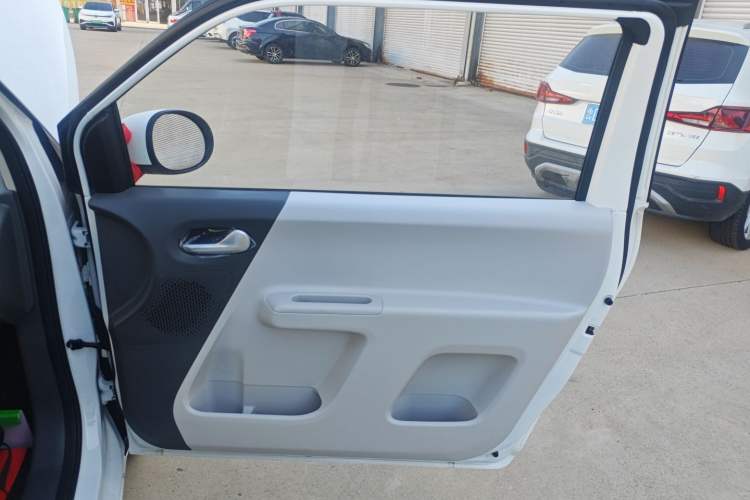 Used CHANGAN Lumin 2025 205 km Xiangqin Version Interior 5