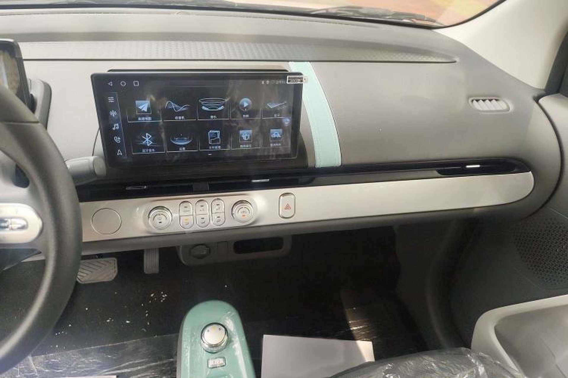Used CHANGAN Lumin 2025 205km Refreshing Edition Interior 6
