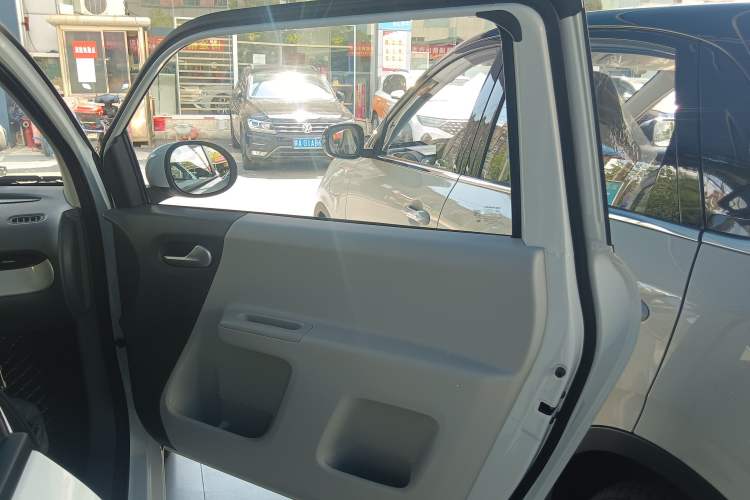 Used CHANGAN Lumin 2025 205 km Xiangqin Version Interior 6