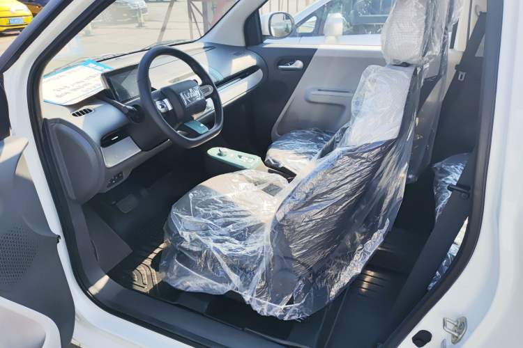 Used CHANGAN Lumin 2025 205km Refreshing Edition Left Front Seat
