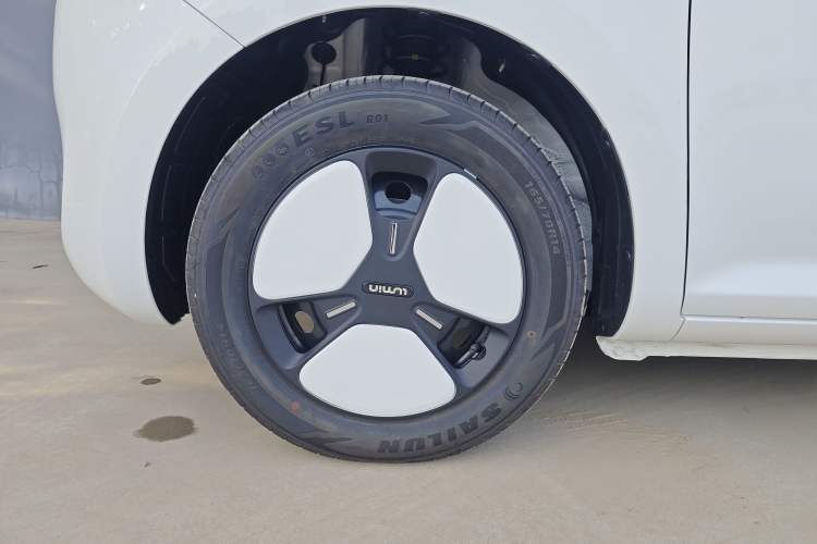 Used CHANGAN Lumin 2025 205 km Xiangqin Version Left Front Wheel Hub