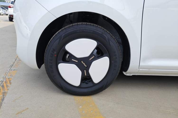 Used CHANGAN Lumin 2025 205 km Xiangqin Version Left Front Wheel Hub