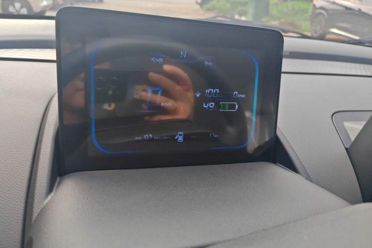 Used CHANGAN Lumin 2025 205 km Xiangqin Version Odometer Close Up
