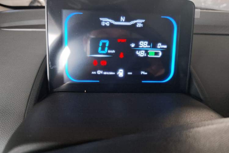 Used CHANGAN Lumin 2025 205 km Xiangqin Version Odometer Close Up