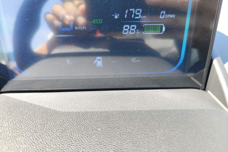 Used CHANGAN Lumin 2025 205 km Xiangqin Version Odometer Close Up