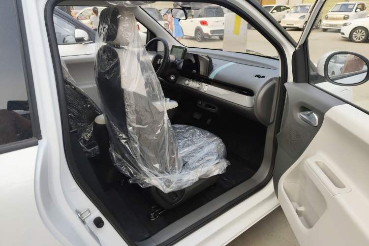 Used CHANGAN Lumin 2025 205 km Xiangqin Version Right Front Seat