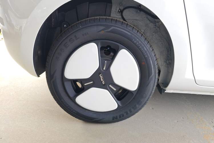 Used CHANGAN Lumin 2025 205 km Xiangqin Version Right Rear Wheel Hub