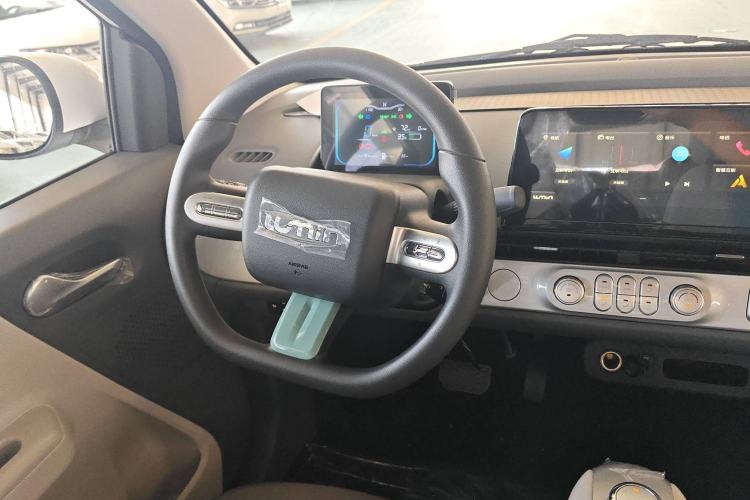 Used CHANGAN Lumin 2025 205 km Xiangqin Version Steering Wheel