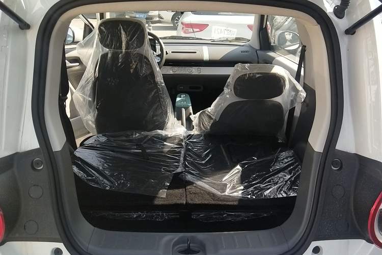 Used CHANGAN Lumin 2025 205km Refreshing Edition Trunk