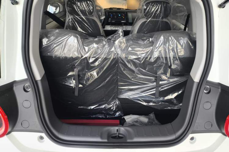 Used CHANGAN Lumin 2025 205 km Xiangqin Version Trunk
