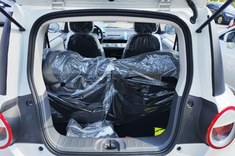 Used CHANGAN Lumin 2025 205km Refreshing Edition Trunk