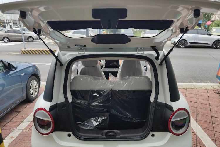 Used CHANGAN Lumin 2025 301km Honey Dew Edition Trunk