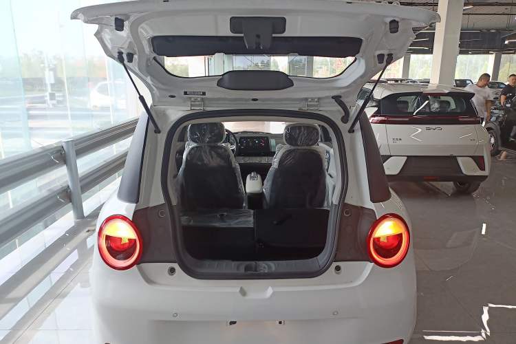 Used CHANGAN Lumin 2025 205 km Xiangqin Version Trunk