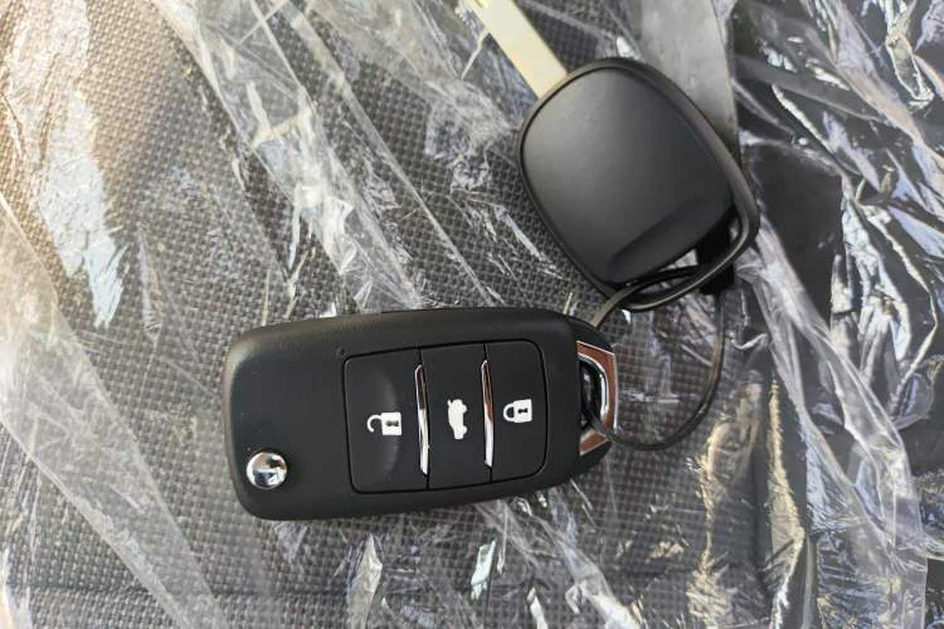 Used CHANGAN Lumin 2025 205km Refreshing Edition Vehicle Key