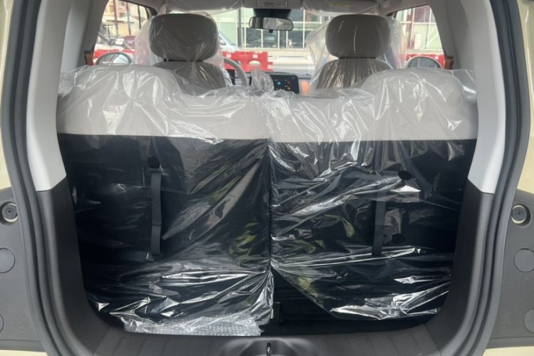 Used CHANGAN Lumin 2025 301km Honey Dew Edition Trunk