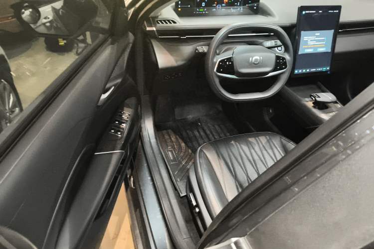 Used CHANGAN NEVO A05 2024 Truly Delicious Version 70" Beyond-Grade Edition Driver Seat