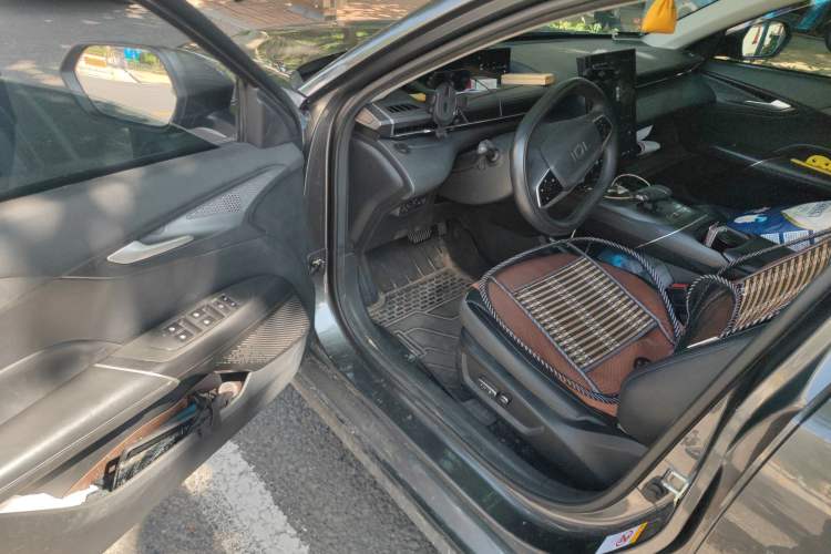 Used CHANGAN NEVO A05 2024 Truly Delicious Version 145 Leading Edition Driver Seat