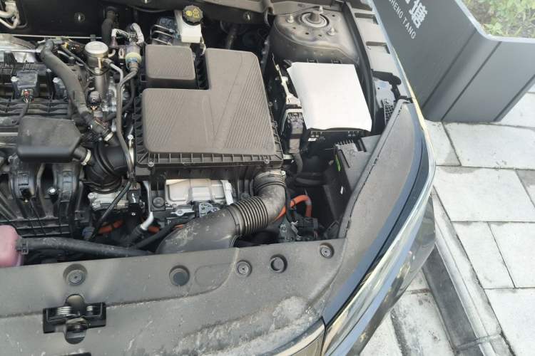 Used CHANGAN NEVO A05 2024 70 Pro Engine Bay Left