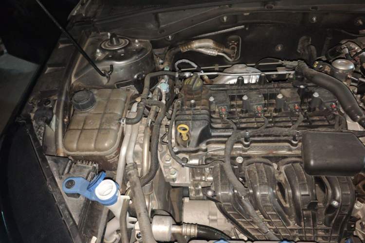 Used CHANGAN NEVO A05 2024 70 Pro Engine Bay Right