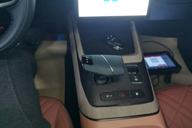 Used CHANGAN NEVO A05 2024 145 Max Gear Lever