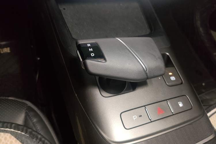 Used CHANGAN NEVO A05 2024 70 Pro Gear Lever