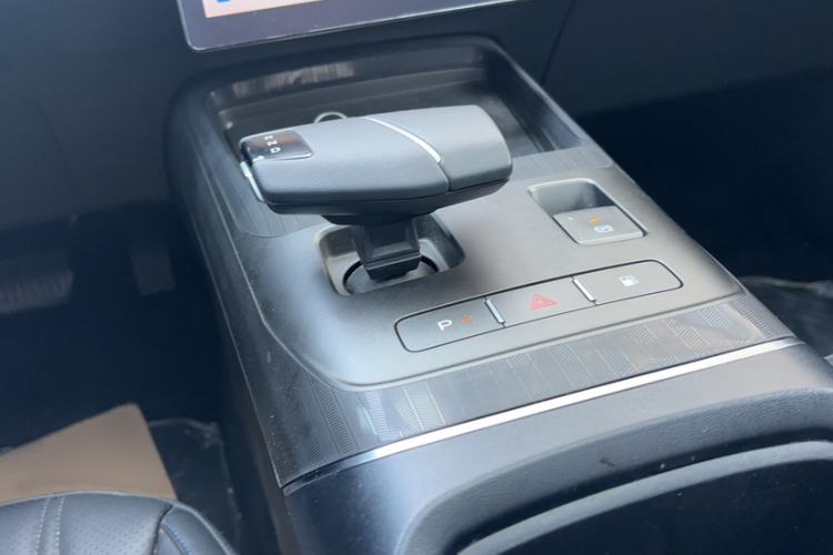 Used CHANGAN NEVO A05 2024 70 Pro Gear Lever