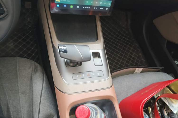 Used CHANGAN NEVO A05 2024 145 Max Gear Lever