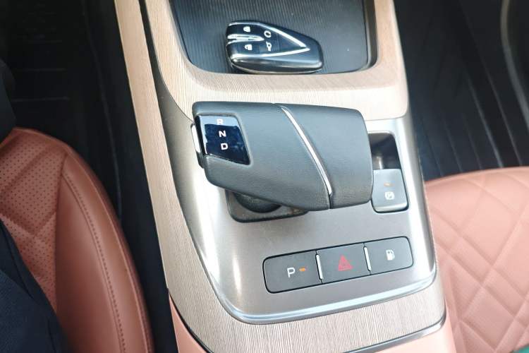 Used CHANGAN NEVO A05 2024 145 Max Gear Lever