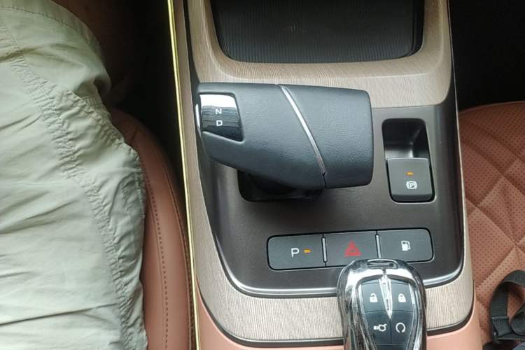 Used CHANGAN NEVO A05 2024 70 Pro Gear Lever