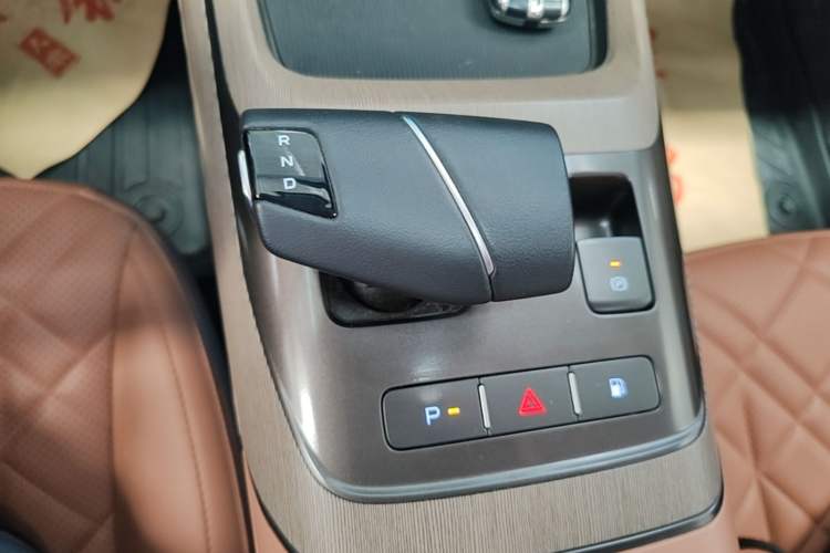 Used CHANGAN NEVO A05 2024 145 Max Gear Lever