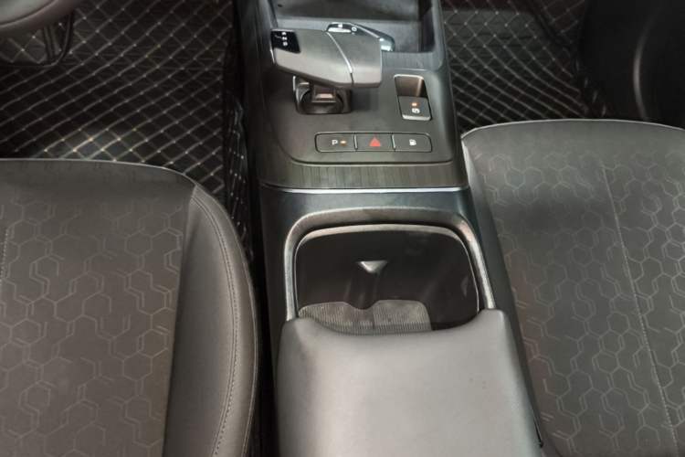 Used CHANGAN NEVO A05 2024 70 Lite Gear Lever