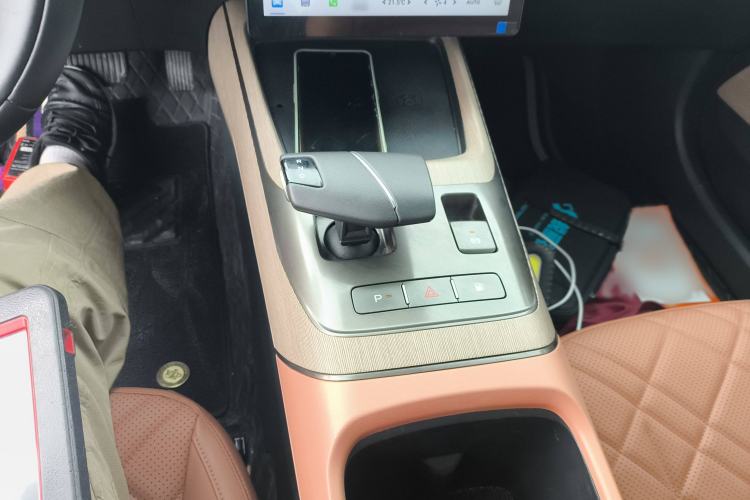 Used CHANGAN NEVO A05 2024 145 Max Gear Lever