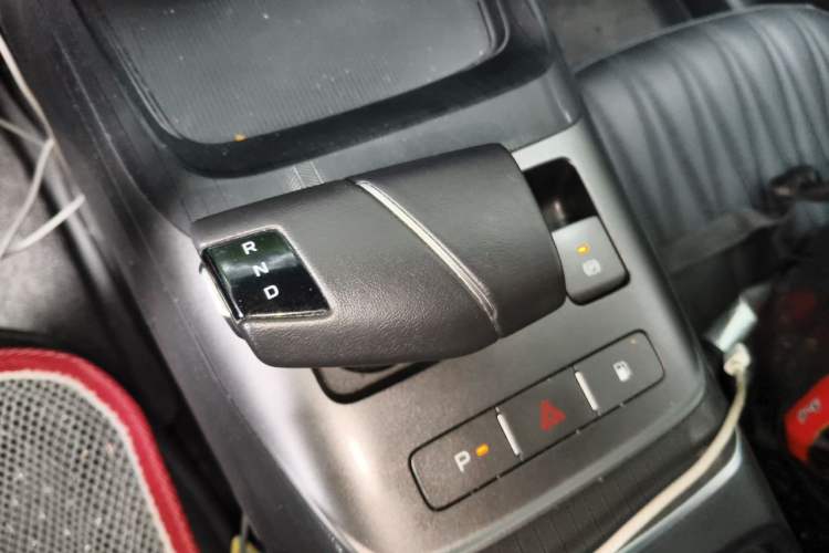 Used CHANGAN NEVO A05 2024 70 Pro Gear Lever
