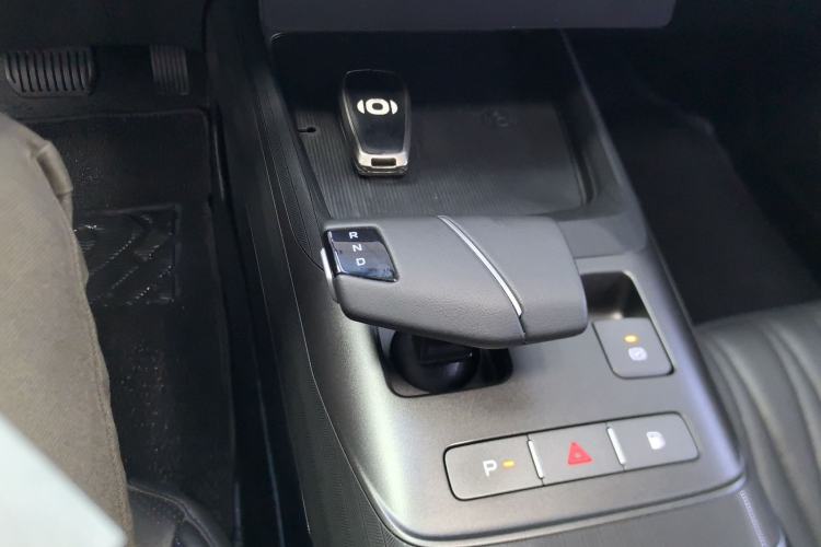 Used CHANGAN NEVO A05 2024 70 Pro Gear Lever