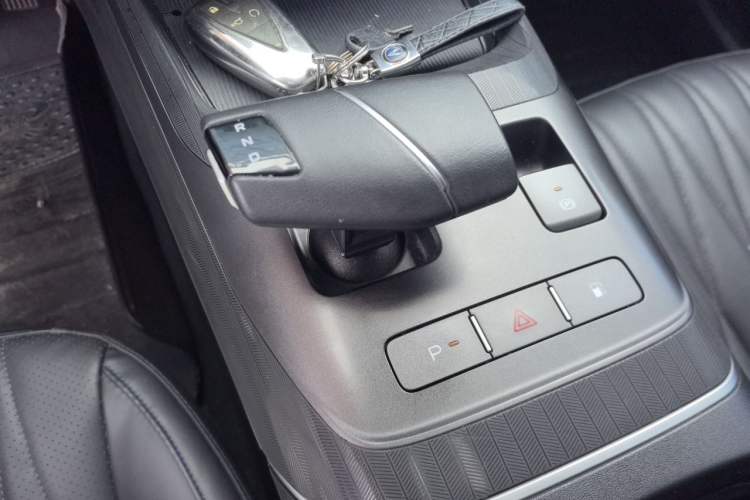 Used CHANGAN NEVO A05 2024 70 Lite Gear Lever