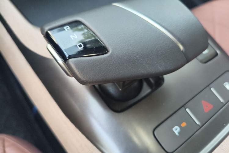 Used CHANGAN NEVO A05 2024 70 Pro Gear Lever