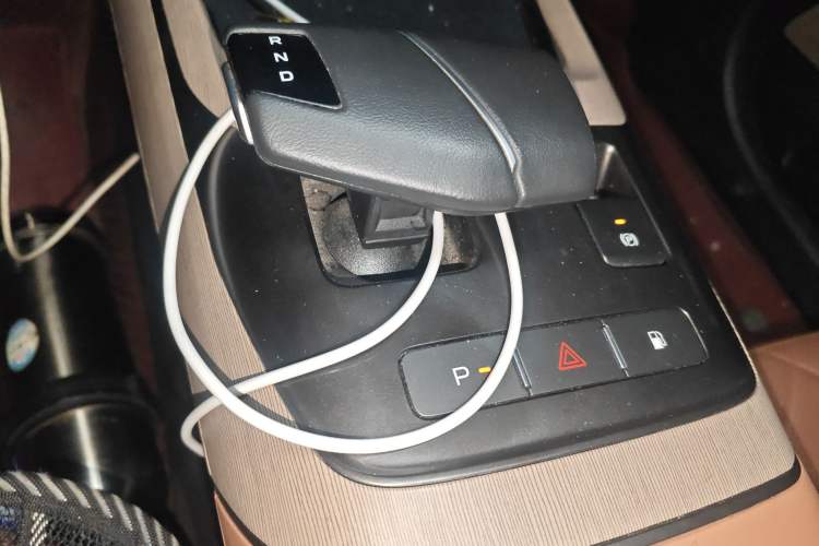 Used CHANGAN NEVO A05 2024 70 Pro Gear Lever