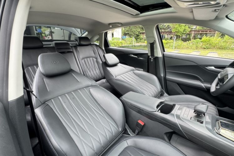 Used CHANGAN NEVO A05 2024 Truly Delicious Version 70" Beyond-Grade Edition Interior 8