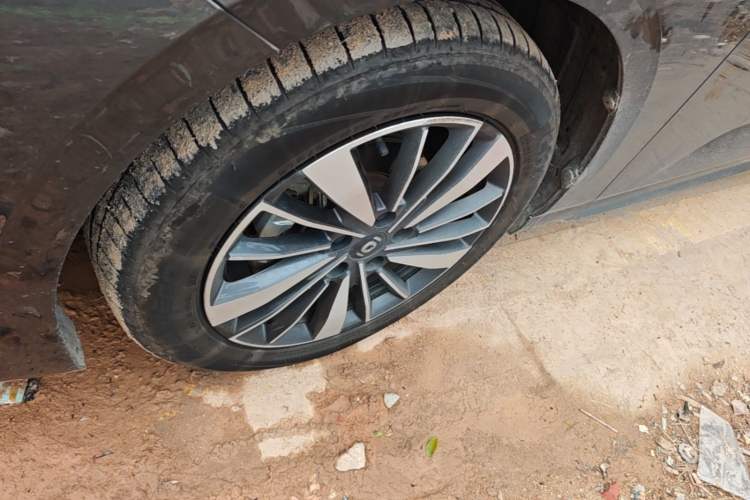 Used CHANGAN NEVO A05 2024 70 Pro Left Front Wheel Hub