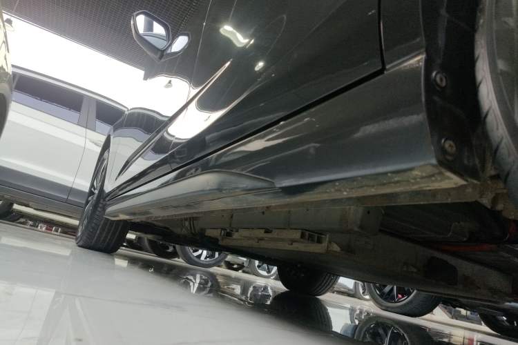 Used CHANGAN NEVO A05 2024 Truly Delicious Version 70 Leading Edition Left Side Sill
