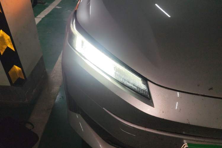 Used CHANGAN NEVO A05 2024 Truly Delicious Version 145 Leading Edition Right Front Headlight
