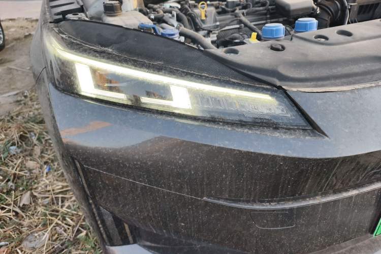 Used CHANGAN NEVO A05 2024 Truly Delicious Version 70" Beyond-Grade Edition Right Front Headlight
