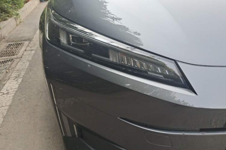 Used CHANGAN NEVO A05 2024 Truly Delicious Version 145 Leading Edition Right Front Headlight