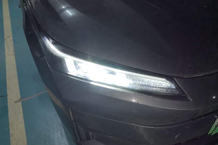 Used CHANGAN NEVO A05 2024 Truly Delicious Version 70" Beyond-Grade Edition Right Front Headlight