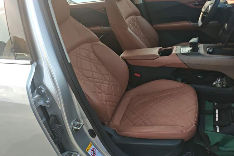 Used CHANGAN NEVO A05 2024 145 Max Right Front Seat
