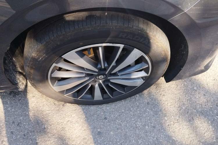 Used CHANGAN NEVO A05 2024 Truly Delicious Version 145 Prestige Edition Right Front Wheel Hub