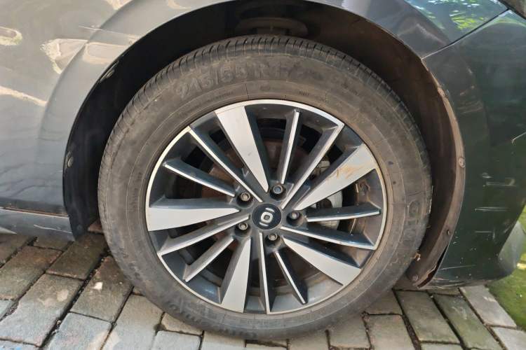 Used CHANGAN NEVO A05 2024 Truly Delicious Version 70" Beyond-Grade Edition Right Front Wheel Hub